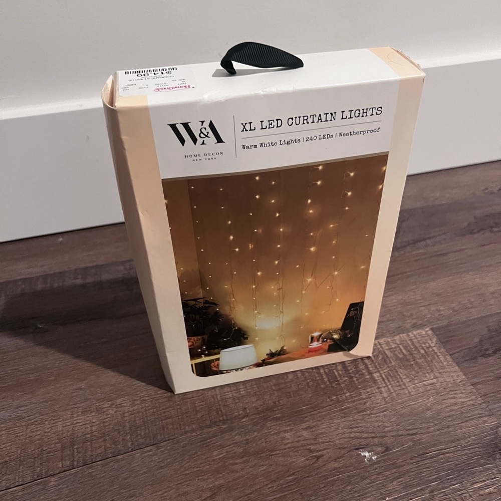 XL LED Curtain Lights - Picture 1 of 1